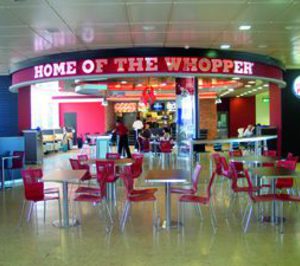 SSP abre franquicias en el aeropuerto de Valencia y ultima las aperturas del Prat  