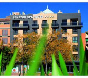 La familia Rossell reduce su participación en Playa Senator