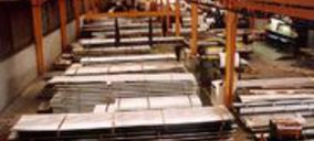 Grupsider cierra siete almacenes y traspasa dos a Hierros del Mediterráneo 