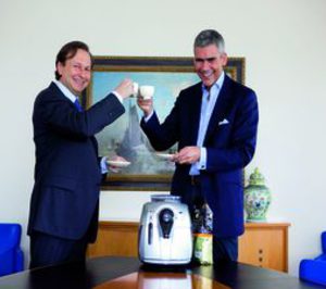 A Philips le gusta el       café de Saeco