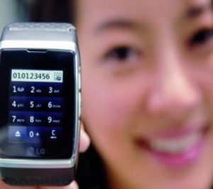 Cuenta atrás para el lanzamiento del primer teléfono-reloj 3G