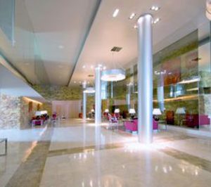 Kris Hoteles abre el Kris Parque Astur y deja otros tres establecimentos en alquiler