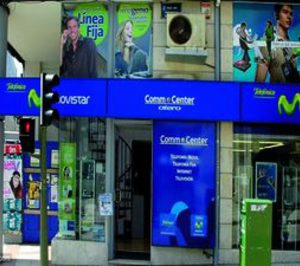 Commcenter suma 104 tiendas Movistar tras la adquisición de Telered