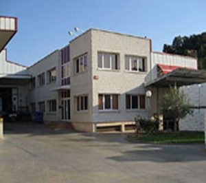 Menshen Iber, 1,5 M en maquinaria y moldes