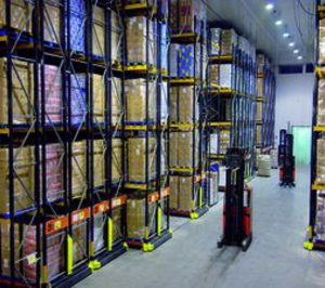 Pablo Iglesias adquiere la prestadora de frío Frigorífica Botana