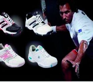 Jhayber renueva su web primando el pádel