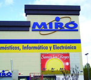 Miró ajusta su red detallista