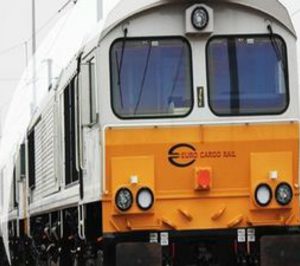 Euro Cargo Rail inicia una nueva ruta para Acotral de mercancía de Mercadona