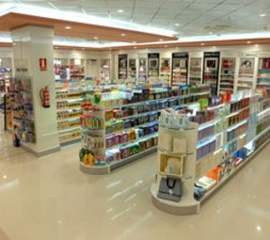 El grupo Cardoso clausura una tienda Da-Mas en Chiclana