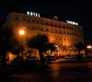 Santander se despide del hotel Sardinero hasta 2012