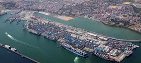 El Puerto de Algeciras moverá sólo un 7% menos, pese a la crisis del sector