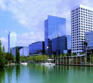 REALIA se enfrenta a una doble encrucijada