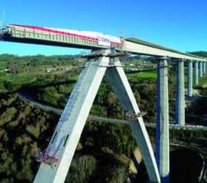 COMSA se vuelca en la diversificación y el exterior