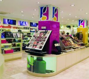 Gala Perfums cierra cinco locales y baja ventas
