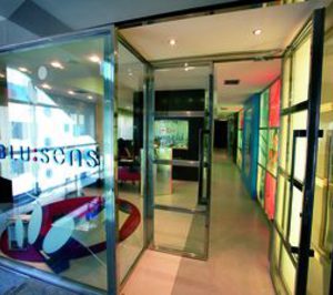 Blusens inicia su andadura en el sector de las comunicaciones
