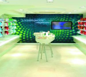 Yves Rocher apuesta por su nuevo anagrama, Taller de Cosmética Vegetal