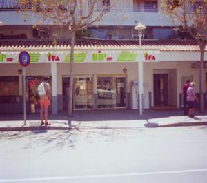 Moya Saus incorpora tres puntos de venta a su red