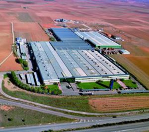 Uniarte pierde tamaño para superar el bache actual