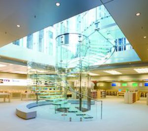 Apple negocia su primer centro propio en Valencia