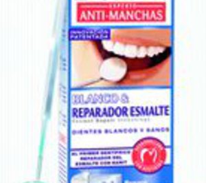 Sandra Fornells, de Henkel Ibérica, analiza ‘Denivit Blanco & Reparador Esmalte’-