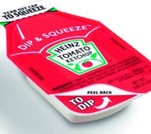 Heinz lanza un envase para ketchup de doble función