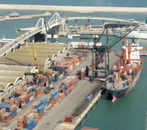 El puerto de Barcelona convoca un concurso para una nueva terminal de short shea shipping