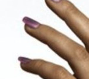 Las uñas salvan el mercado de la cosmética decorativa
