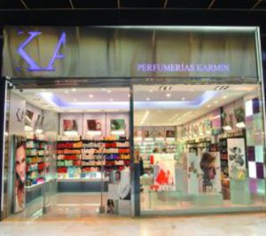 Decogar vende Perfumerías Karmín y cierra dos locales
