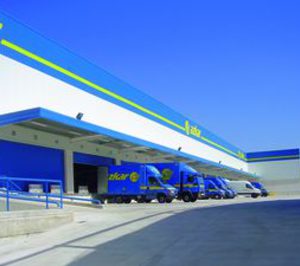 Azkar renueva su parque de carretillas de la mano de Ulma