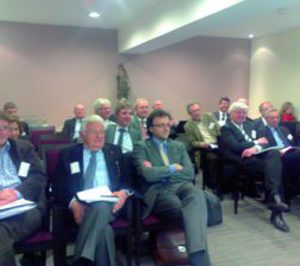 La industria del plástico debate sobre su futuro