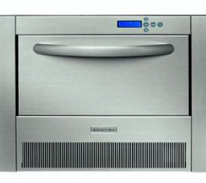 Whirlpool lanza un fabricador de hielo con KitchenAid