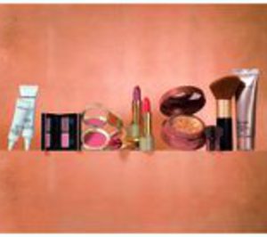 Elizabeth Arden lanza una línea de productos para mantener el bronceado perfecto