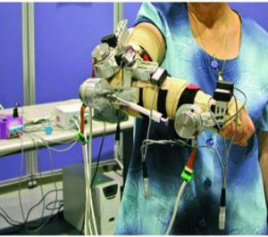 IK4 lanzará al mercado neurrorobots para ayudar a personas con discapacidades motoras