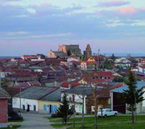 Juan Luis Ordaz Hernández gestionará el geriátrico de Robleda