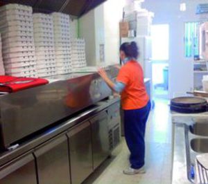 Las pizzerías Voy Volando regresan a Madrid con una franquicia en la zona norte