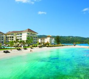 Fuertegroup abre el complejo jamaicano Secrets Montego Bay, gestionado por la norteamericana AM Resorts
