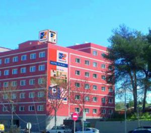 Hoteles2 inaugura hotel en Rubí y apartamentos en Madrid y Cáceres