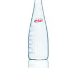 Evian presenta su gama de vidrio