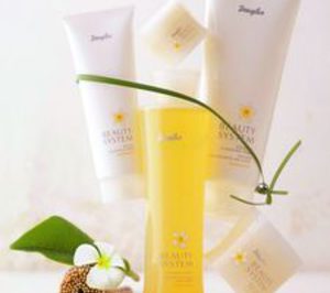 Douglas cierra seis tiendas y fomenta sus marcas propias