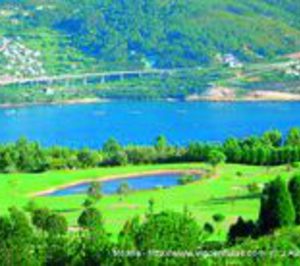 Inter Burgo Group inicia las obras de su hotel de golf en Moaña