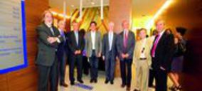 Adeslas inaugura un centro de consultas para dar servicio al Hospital San José