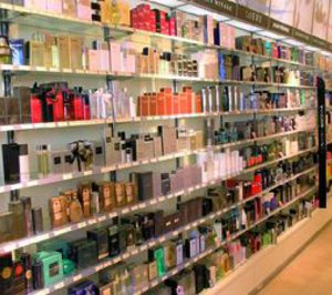 Perfumerías Eliris abre dos tiendas y compra una tercera