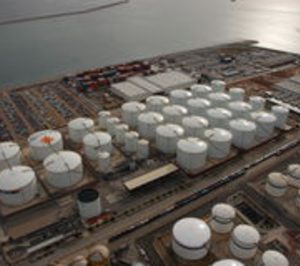 Meroil y la rusa Lukoil invertirán 50 M en el puerto de Barcelona
