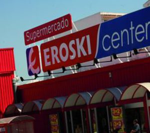 Eroski se instalará en la nave de Transportes Finisterre en Arteixo