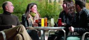 Los jóvenes españoles siguen prefiriendo los refrescos