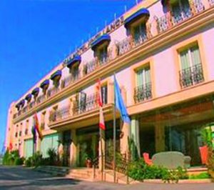 El Gran Hotel Jovellanos será reconvertido en complejo intergeneracional