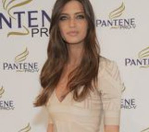 Sara Carbonero, musa del renovado concurso Pelo Pantene