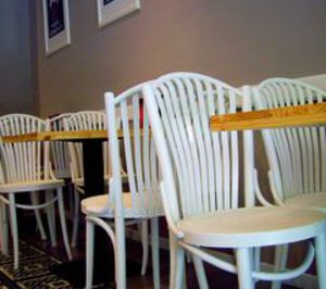 Charlotte refuerza su presencia en Sevilla