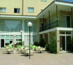 Poseidón asumirá la explotación del Villa de Biar en abril