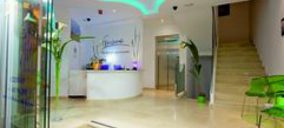 Juan M. Molas abre el hotel Fetiche y Petit Palais en Benidorm